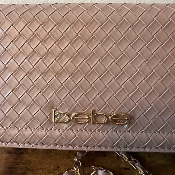 Bebe Crossbody Purse Light Purple w/ Gold Chain Strap Credit Card Holder NWT - Picture 5 of 7